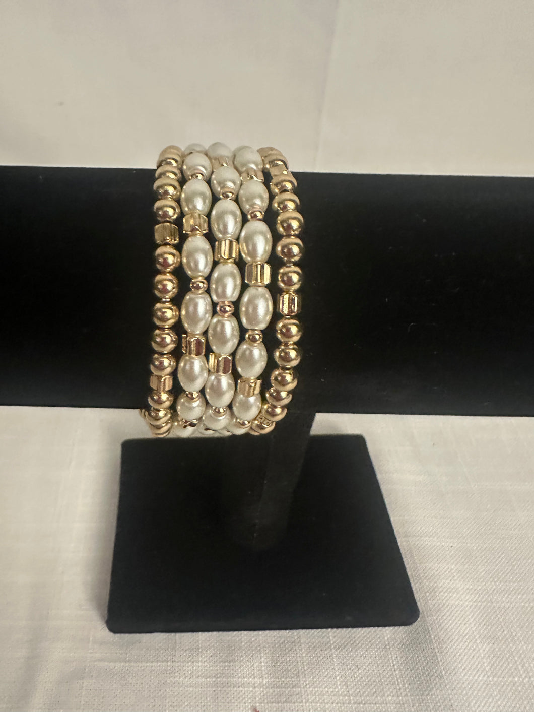 Pearl and Gold Bracelet Set