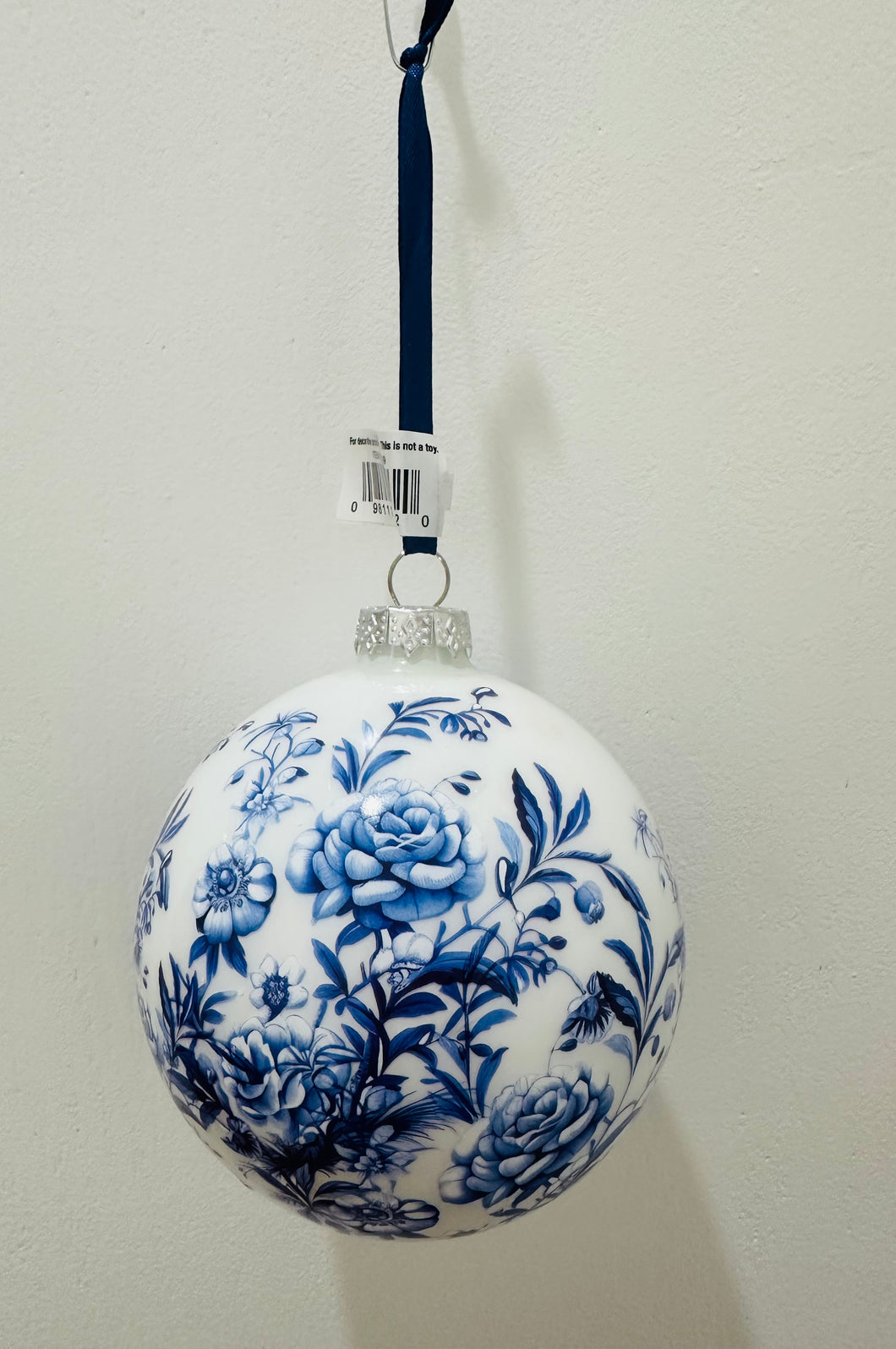 Round Blue Floral Ornament