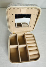 Load image into Gallery viewer, Mini Jewelry Box with Flowers
