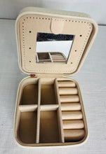 Load image into Gallery viewer, Mini Jewelry Box with Bows
