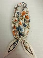 Load image into Gallery viewer, Scarf Pearl with Magnetic Clip Floral
